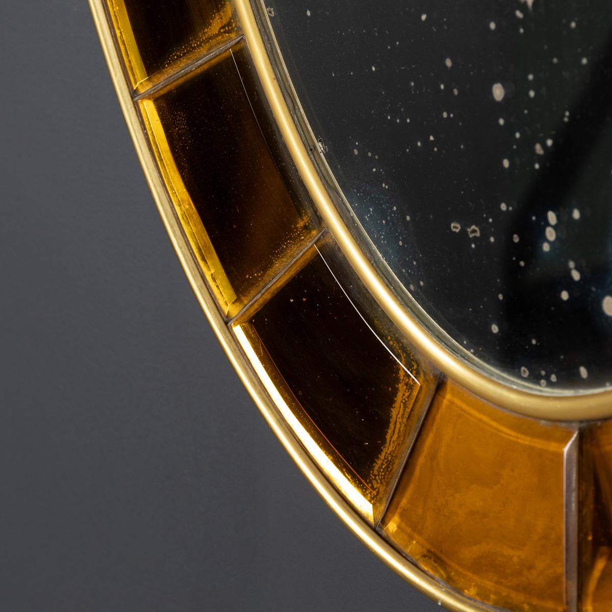 Miroir ovale italien du 20ème siècle en laiton et verre par Cristal Arte, vers 1950 en vente 1