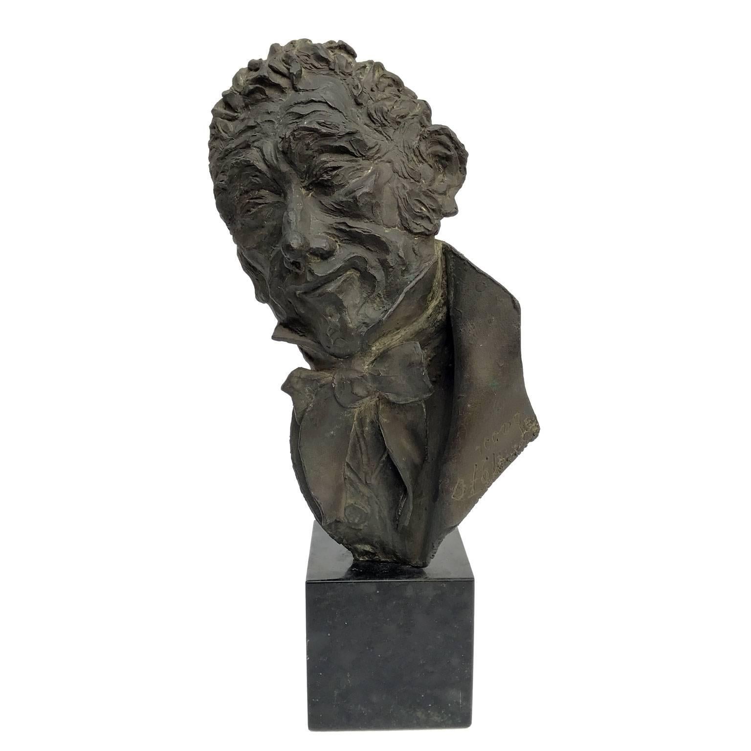 20th Century Italian Bronze Bust of a Man with Bow Tie by Dora Bassi, 1970 For Sale 8