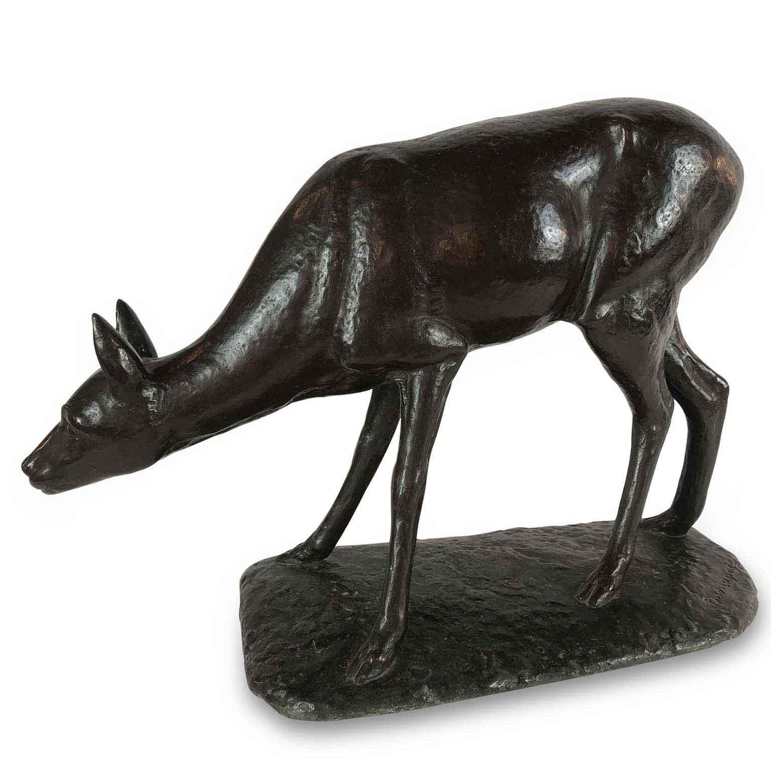 An Italian animalier bronze casting sculpture of a female roe deer, standing on an oval shaped bronze base and signed Buonapace near the left hind leg by the Italian artist Francesco Buonapace (Lecce 1902- Bologna 1975). 
This animal sculpture is a