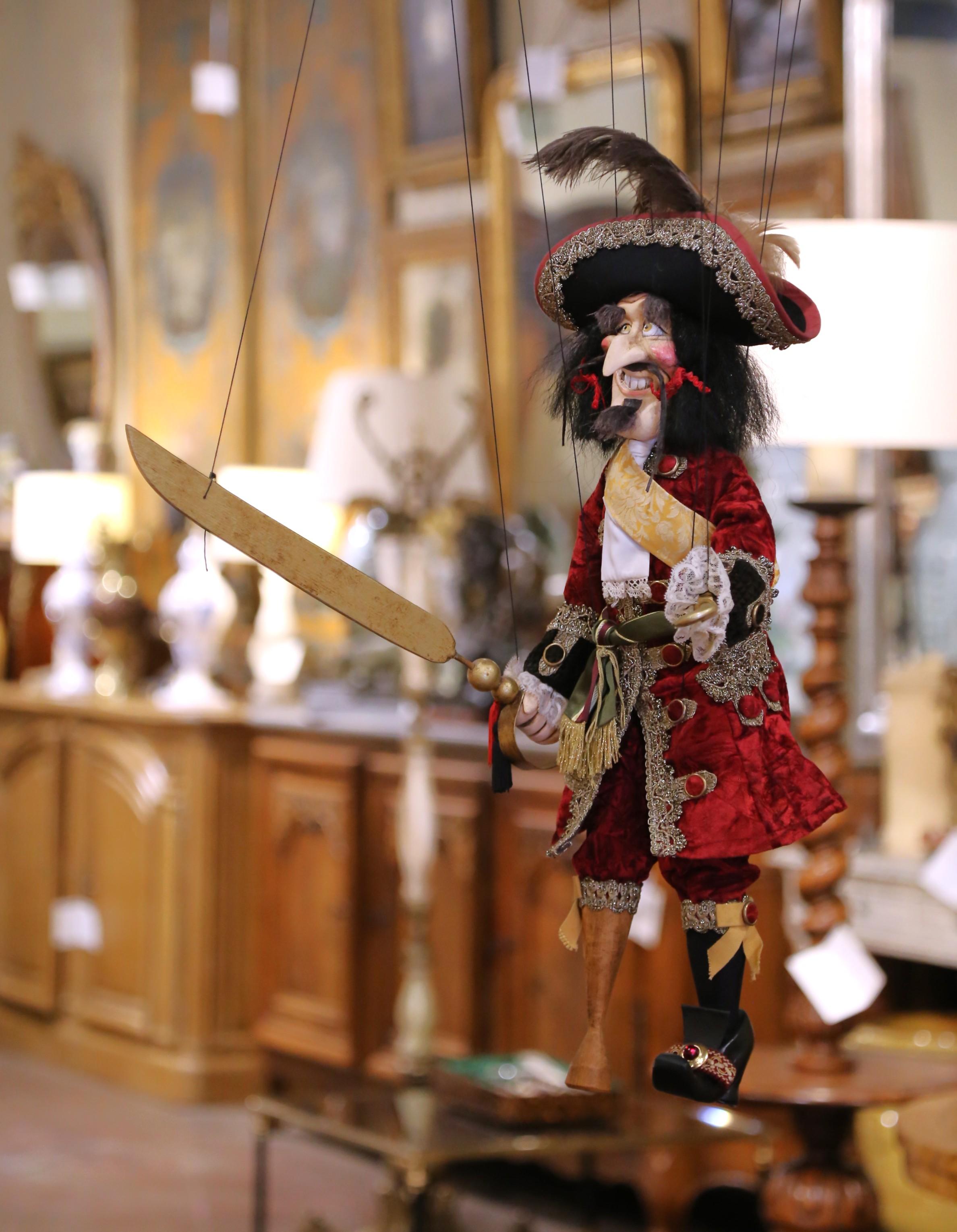 Italiano Marionetta di Capitan Uncino italiana del XX secolo in vendita