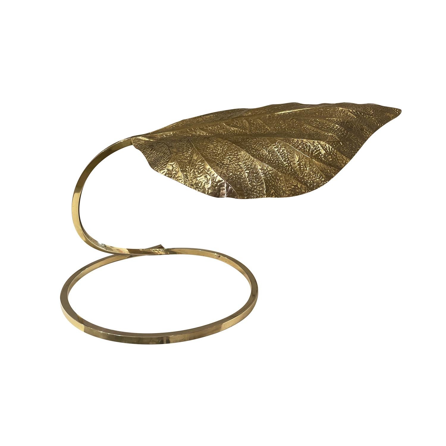 Hand-Crafted 20th Century Italian Carlo Giorgi Sculptural Brass Leaf Light by Tommaso Barbi