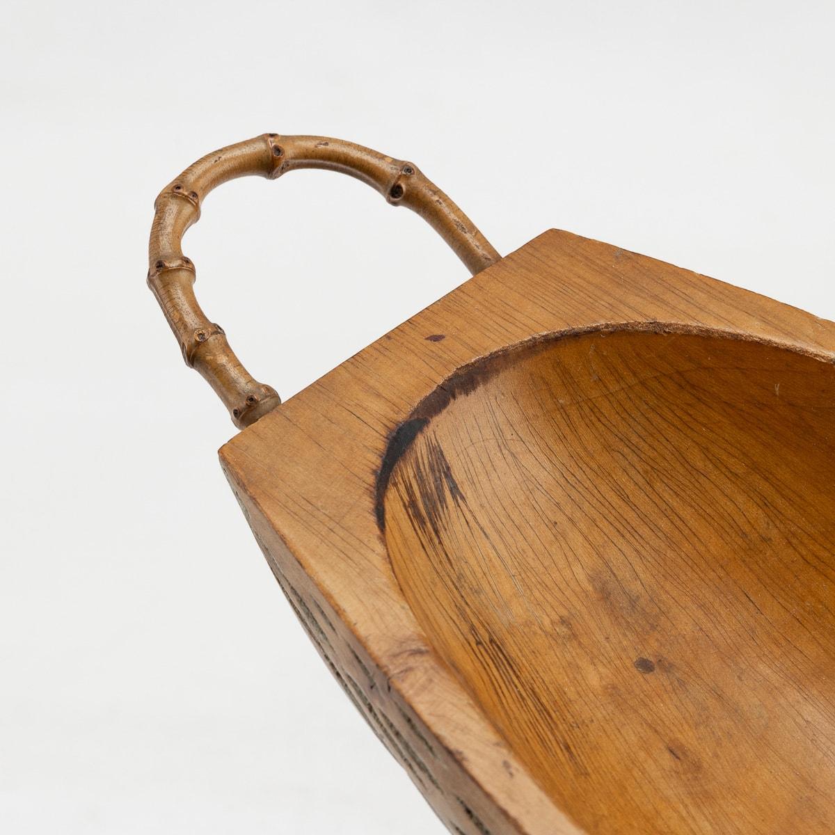 Mid-Century Modern 20th Century Italian Carved Wood Tray By Aldo Tura For Macabo c.1960 For Sale