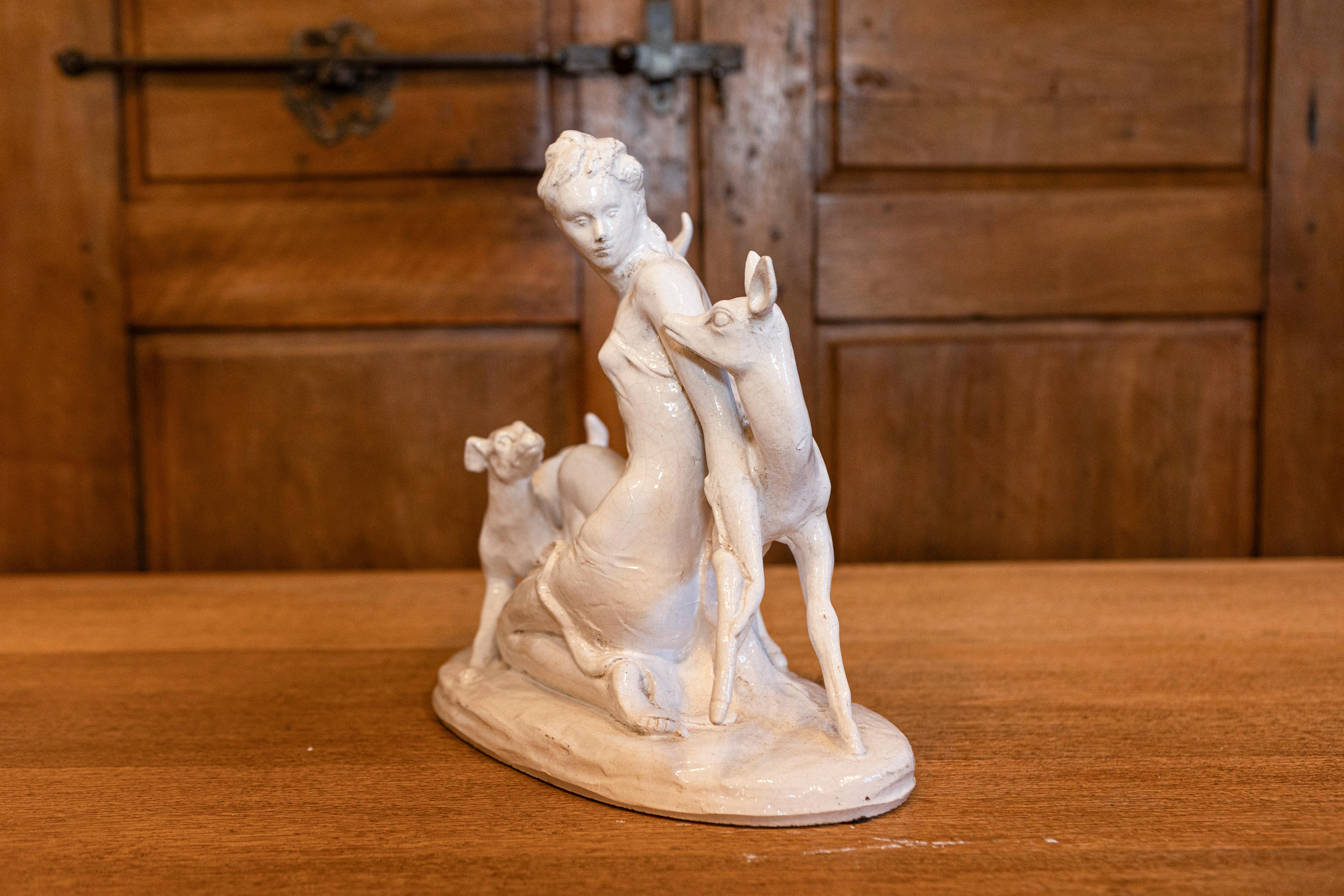 Italiano Scultura di Diana in ceramica italiana del XX secolo in vendita