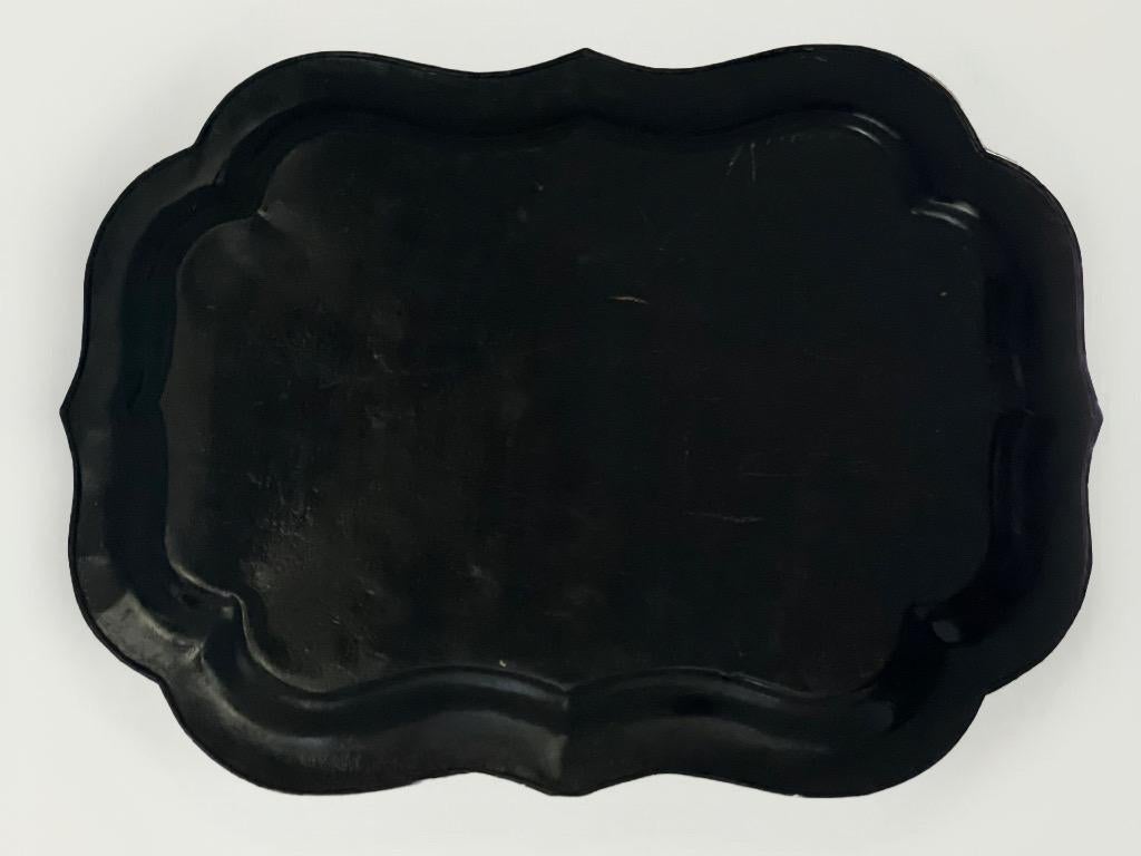 Table à plateaux en tôle laquée et dorée, style Chinoiserie italienne du 20e siècle en vente 3