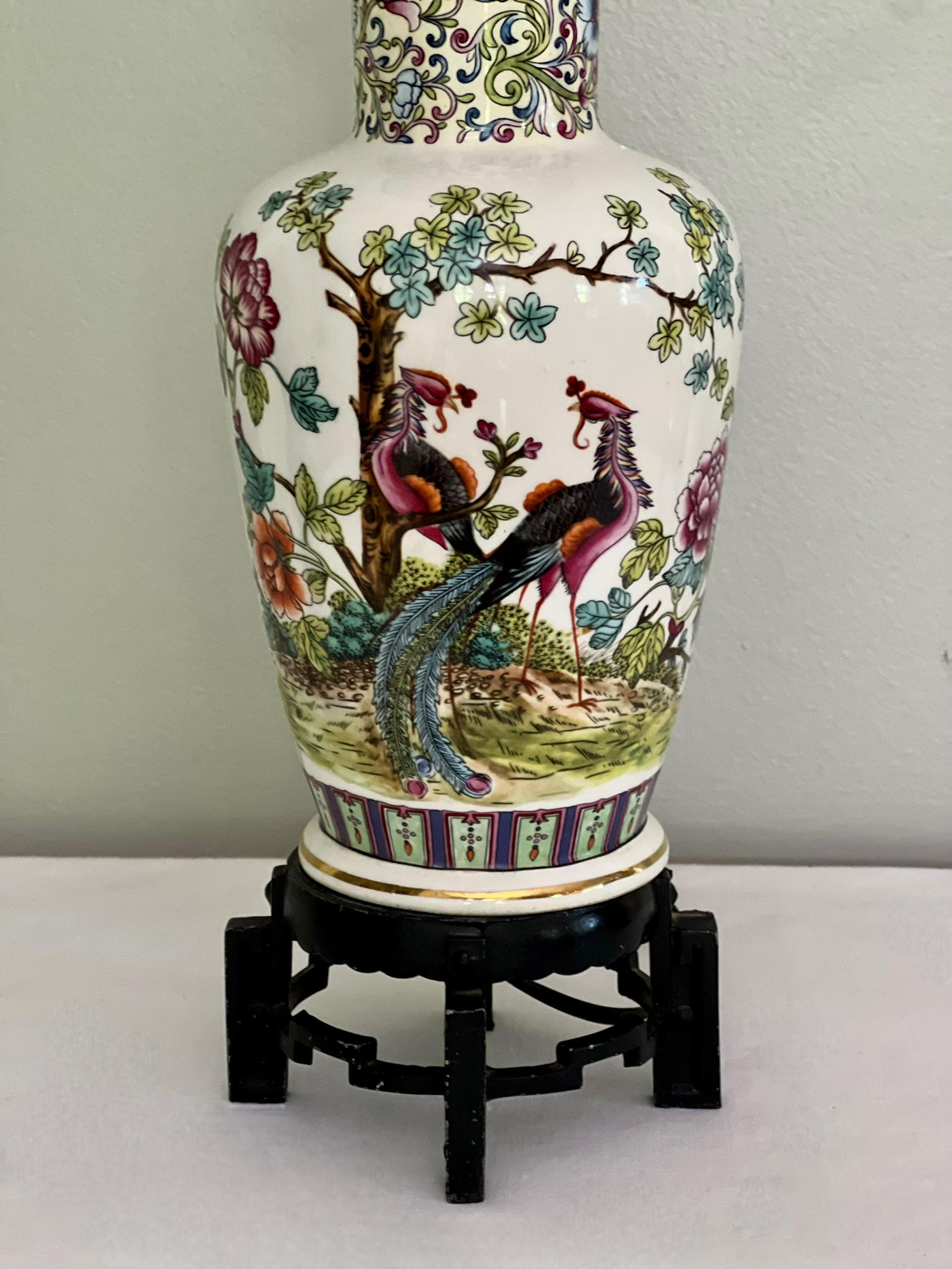 20th Century Italian Chinoiserie White Porcelain Table Lamps with Peacock Birds For Sale 5