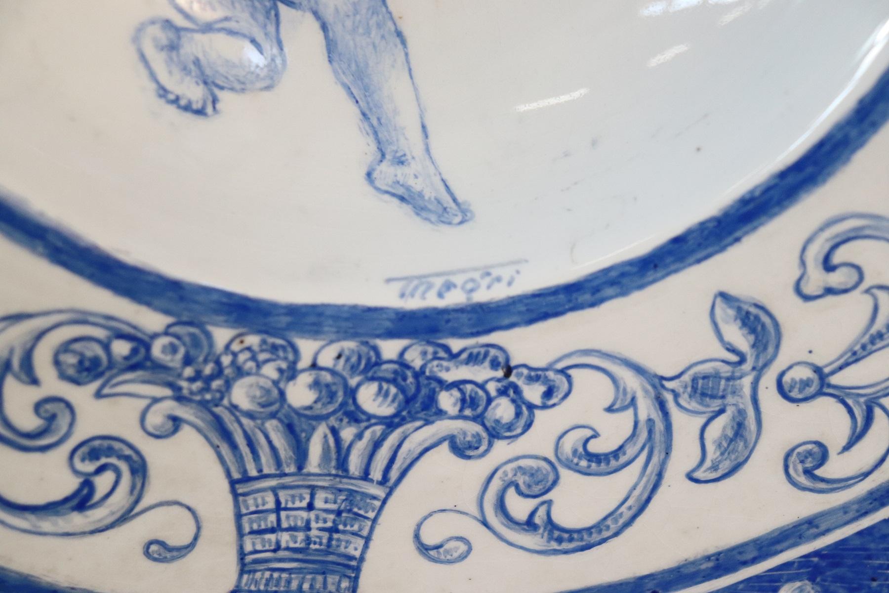 20. Jahrhundert Italienischer Sammelteller aus bemalter Keramik:: 1910er Jahre:: antik 1