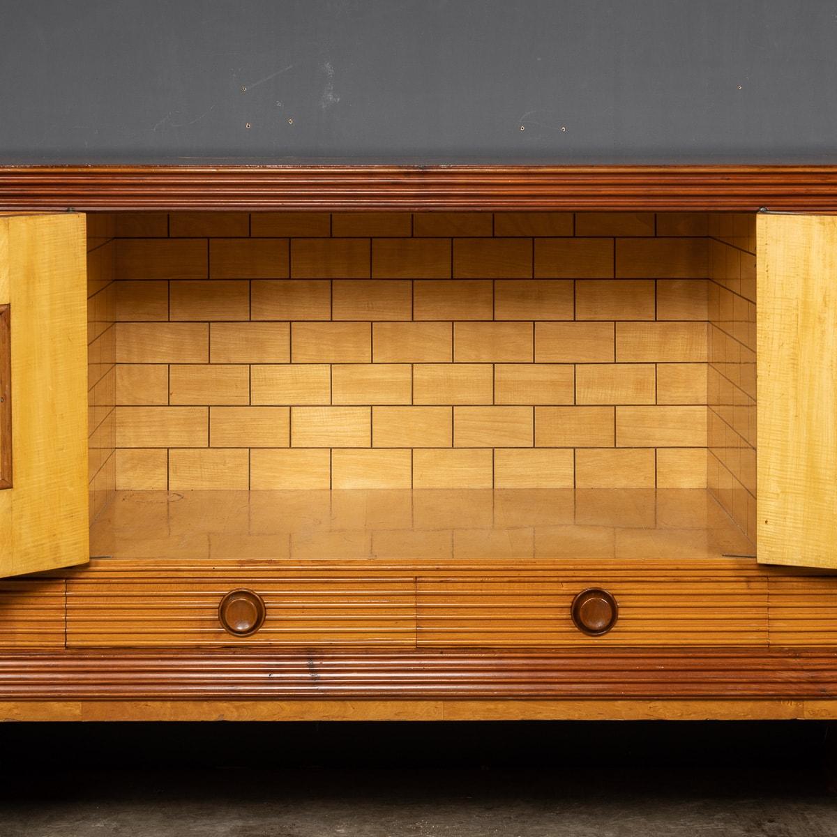 20th Century Italian Credenza attributed to Paolo Buffa, circa 1950 For Sale 14