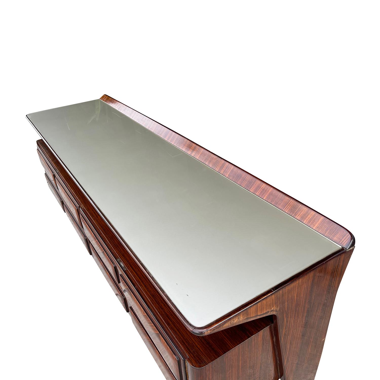 20th Century Italian Vintage Palisanderwood Sideboard by Vittorio Dassi For Sale 1