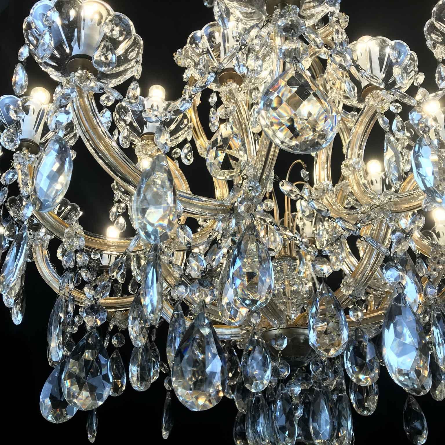 20th Century Italian Crystal Chandelier Maria Therese Twenty One-Light Two-Tier 13