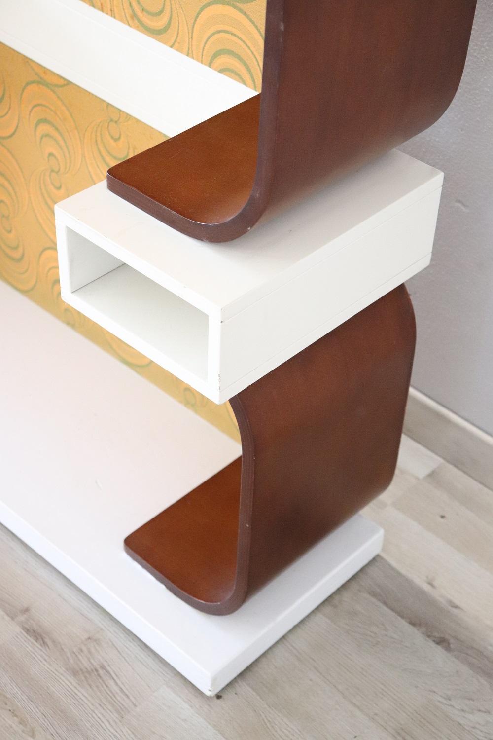 Meuble de rangement de design italien du XXe siècle avec cintres pour vêtements, années 1960 en vente 4
