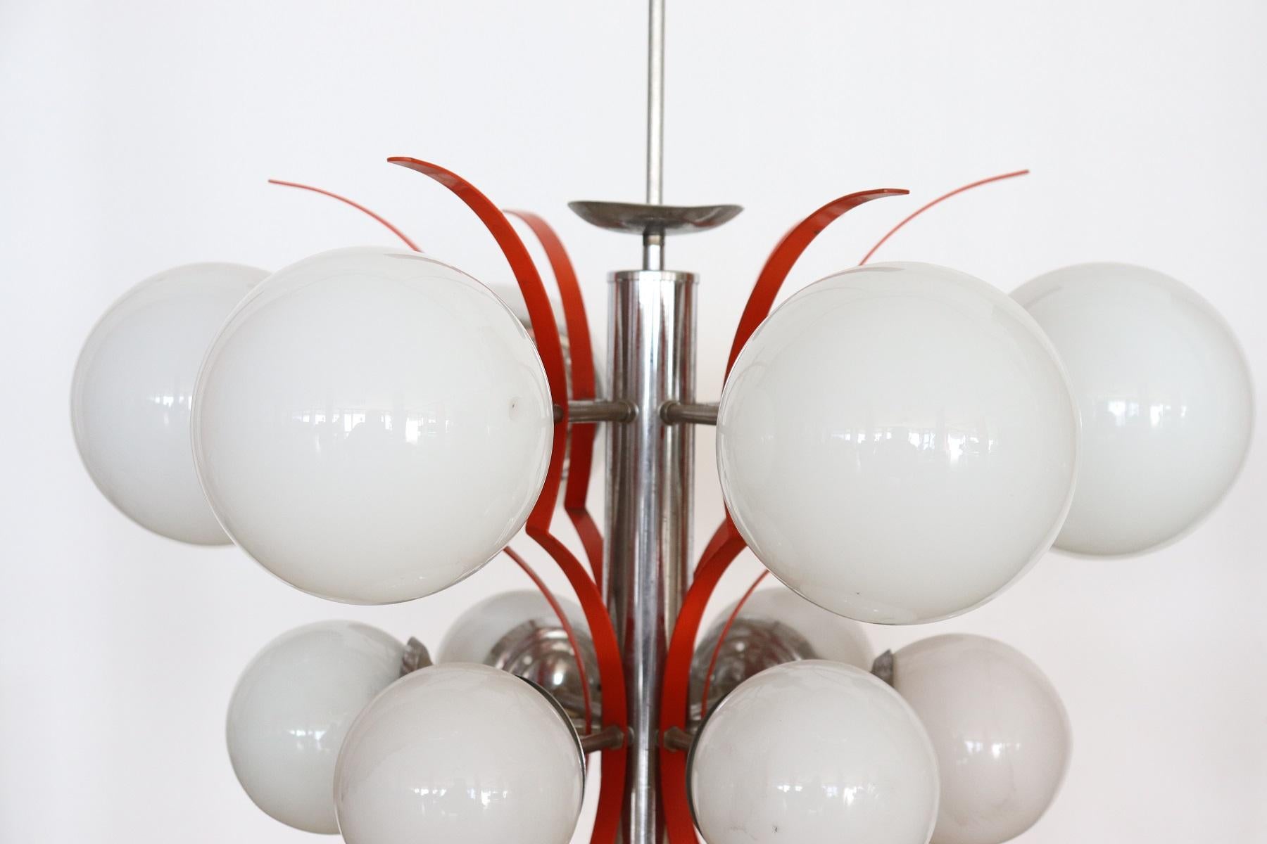20th Century Italian Design Chandelier in Glass and Chrome Metal Chandelier 1