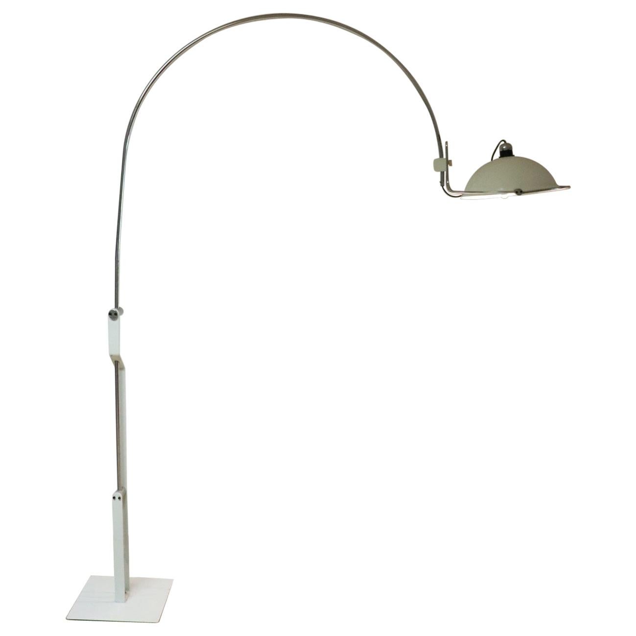 20th Century Italian Design Chrome and Enameled Metal Floor Lamp, 1970s For Sale