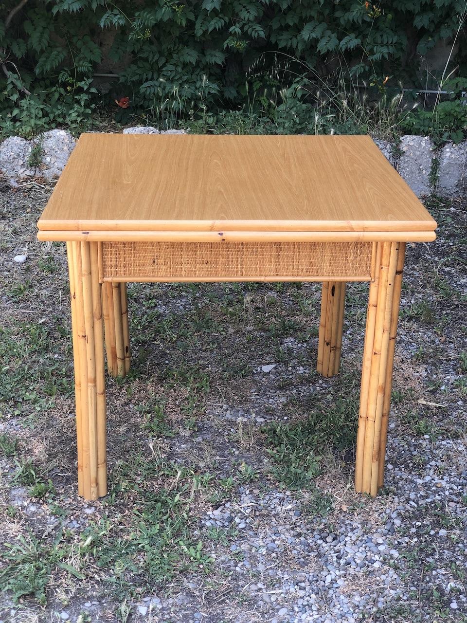 20th Century Italian Design  Extensible Table and Set of 4 Dal Vera Chairs 1970 In Good Condition For Sale In Saint Rémy de Provence, FR