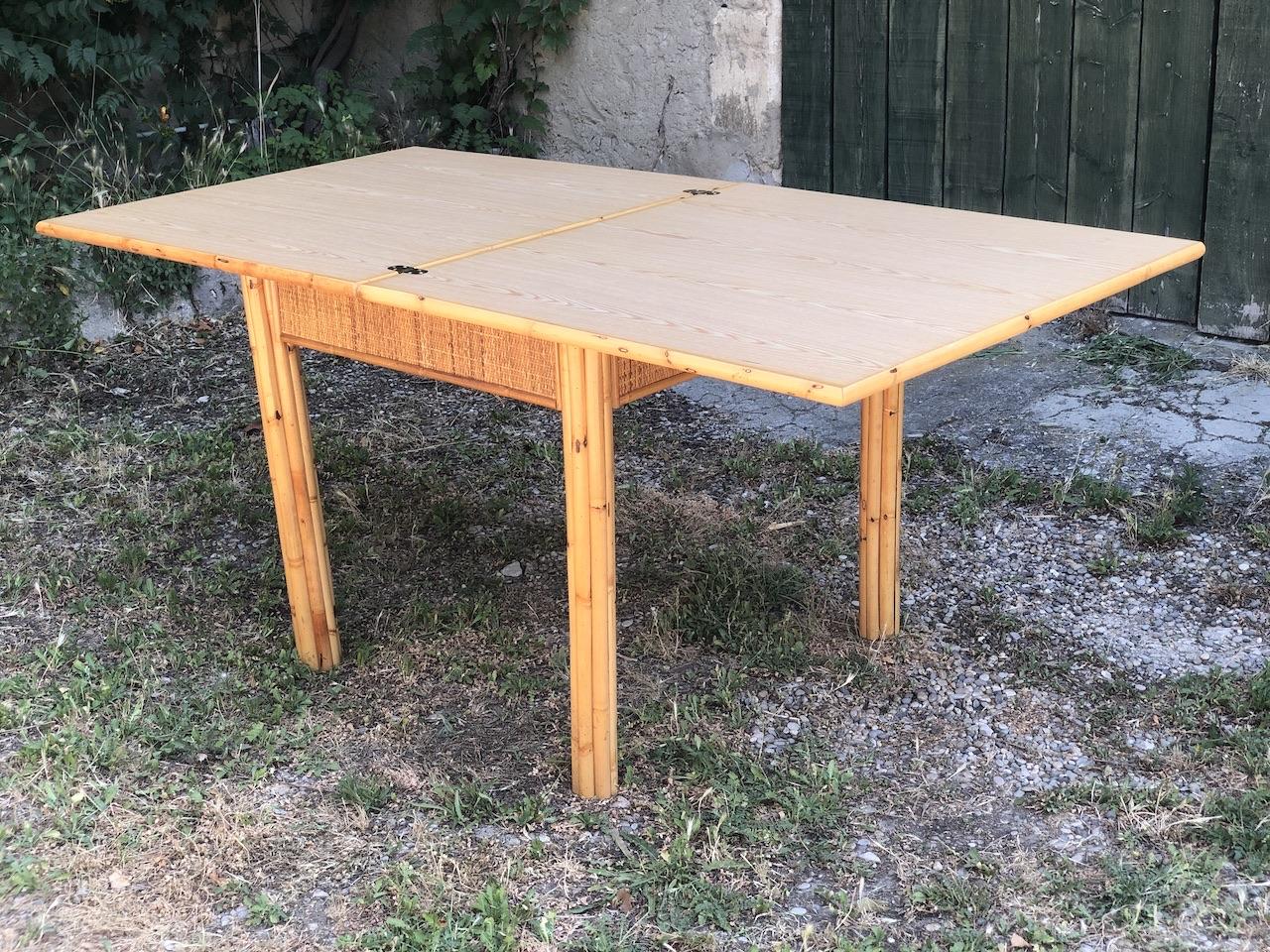 20th Century Italian Design  Extensible Table and Set of 4 Dal Vera Chairs 1970 For Sale 1