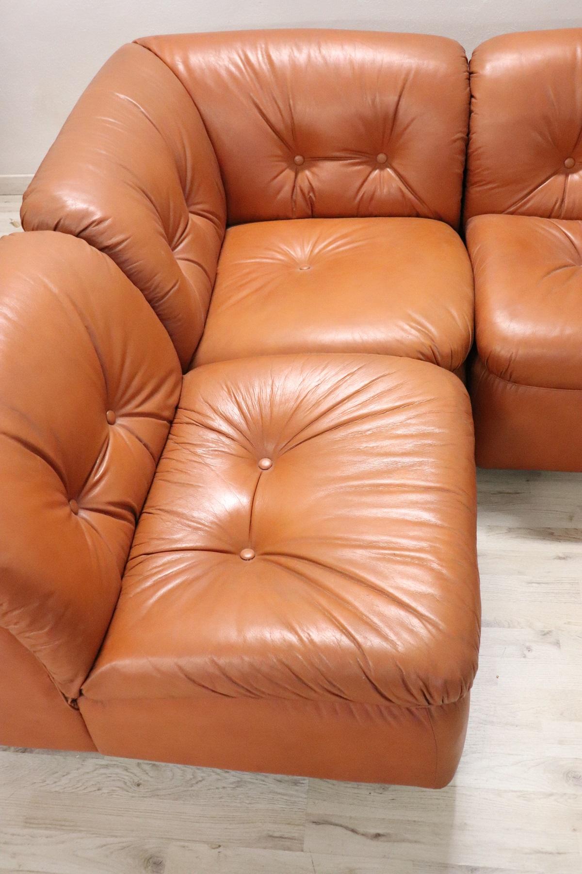 20th Century Italian Design Leather Modular Corner Sofa, 1980s In Good Condition In Casale Monferrato, IT