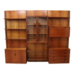 Modulares italienisches Design-Bücherregal aus Teakholz des 20. Jahrhunderts von Raffaella Crespi, 1960er Jahre