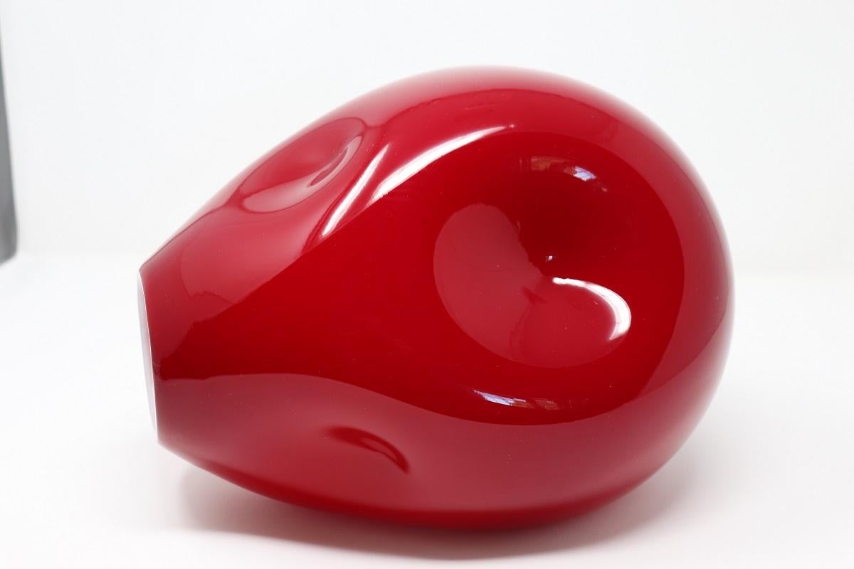 Vaso rosso in vetro artistico di Murano di design italiano del XX secolo in vendita 1