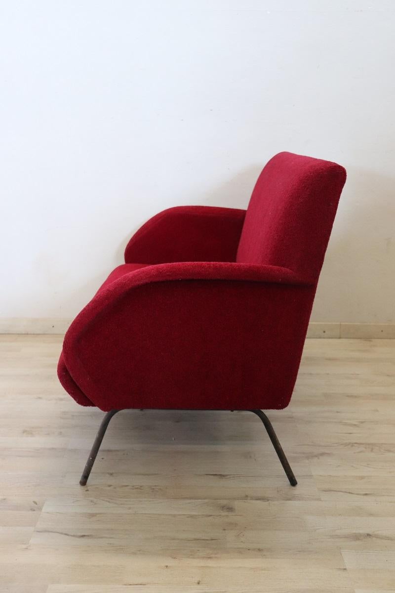 Milieu du XXe siècle Canapé rouge design italien du 20ème siècle, années 50 en vente