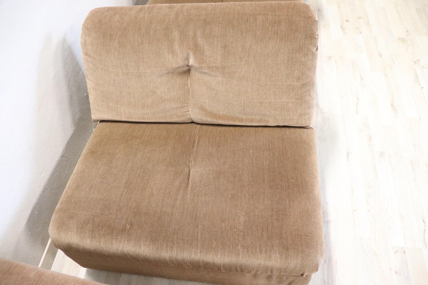 Modulares Sofa aus Samt im italienischen Design des 20. Jahrhunderts von Busnelli, 1970er Jahre im Angebot 6