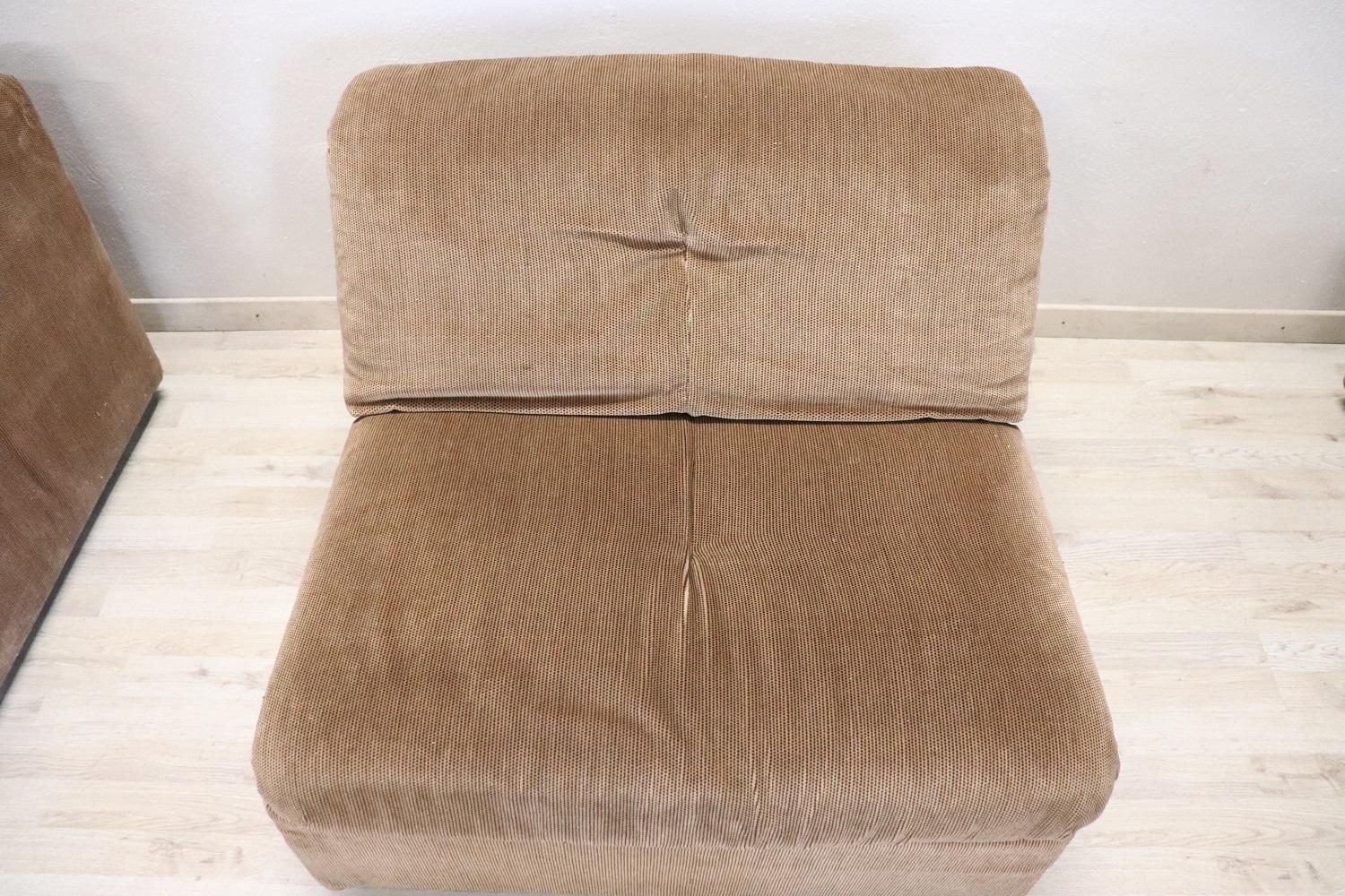 20th Century Italian Design Velvet Modular Sofa by Busnelli, 1970s For Sale 8