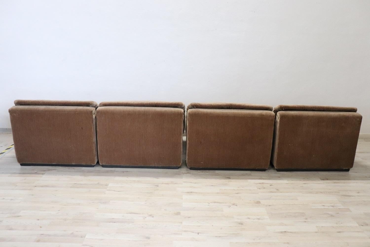 20th Century Italian Design Velvet Modular Sofa by Busnelli, 1970s For Sale 11