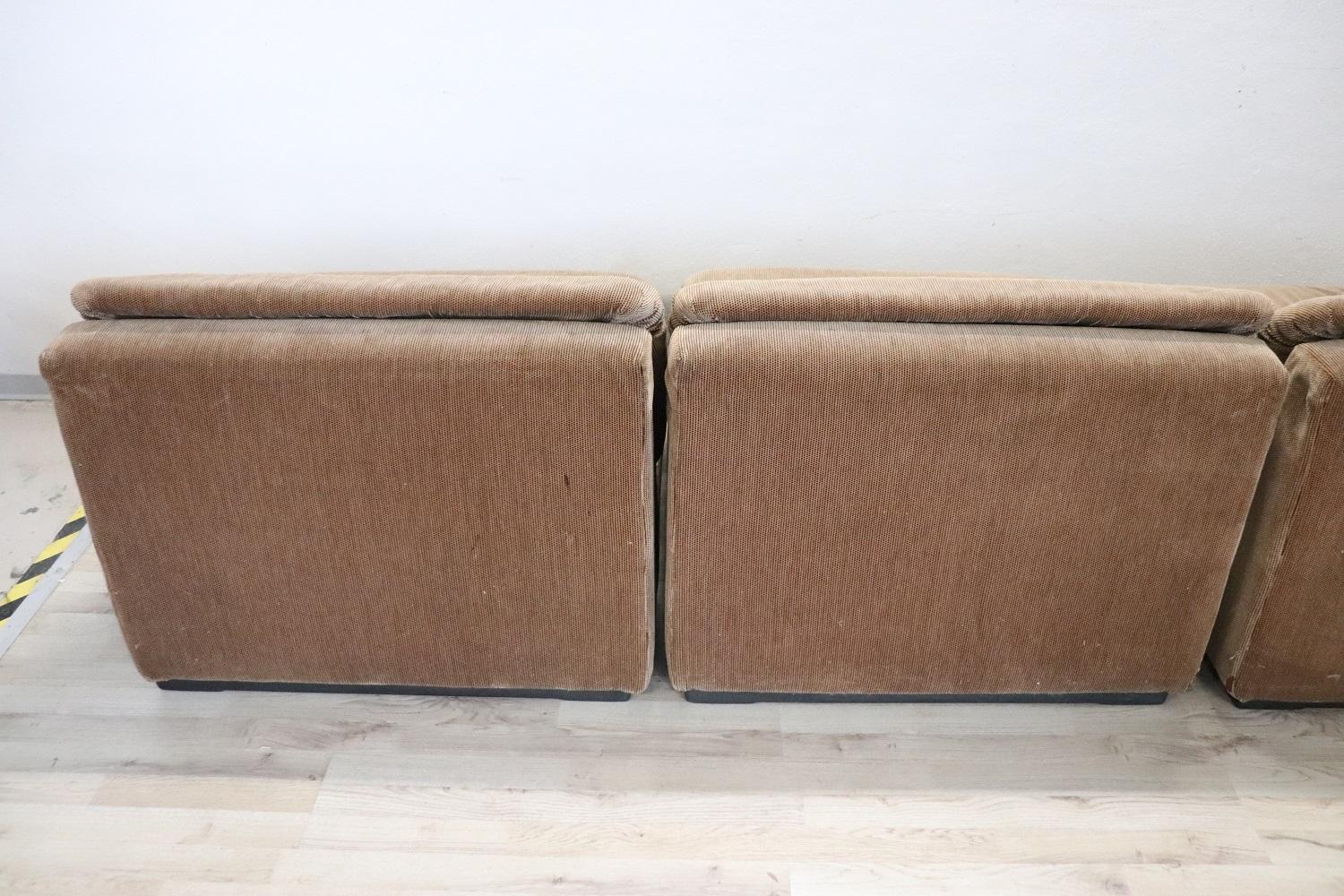 20th Century Italian Design Velvet Modular Sofa by Busnelli, 1970s For Sale 12