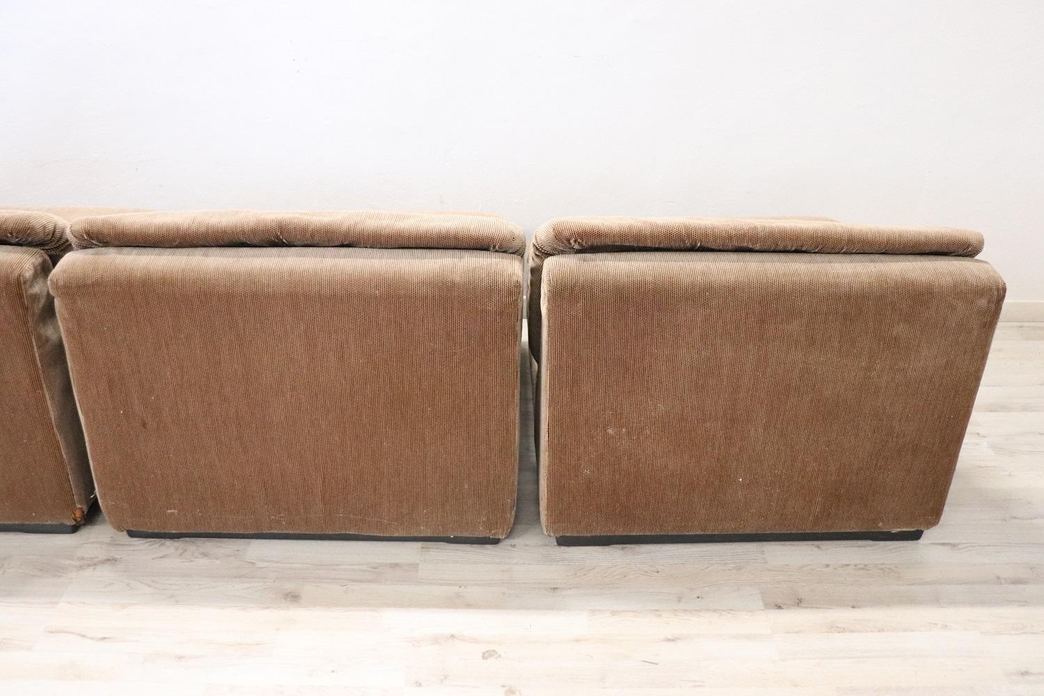 20th Century Italian Design Velvet Modular Sofa by Busnelli, 1970s For Sale 13