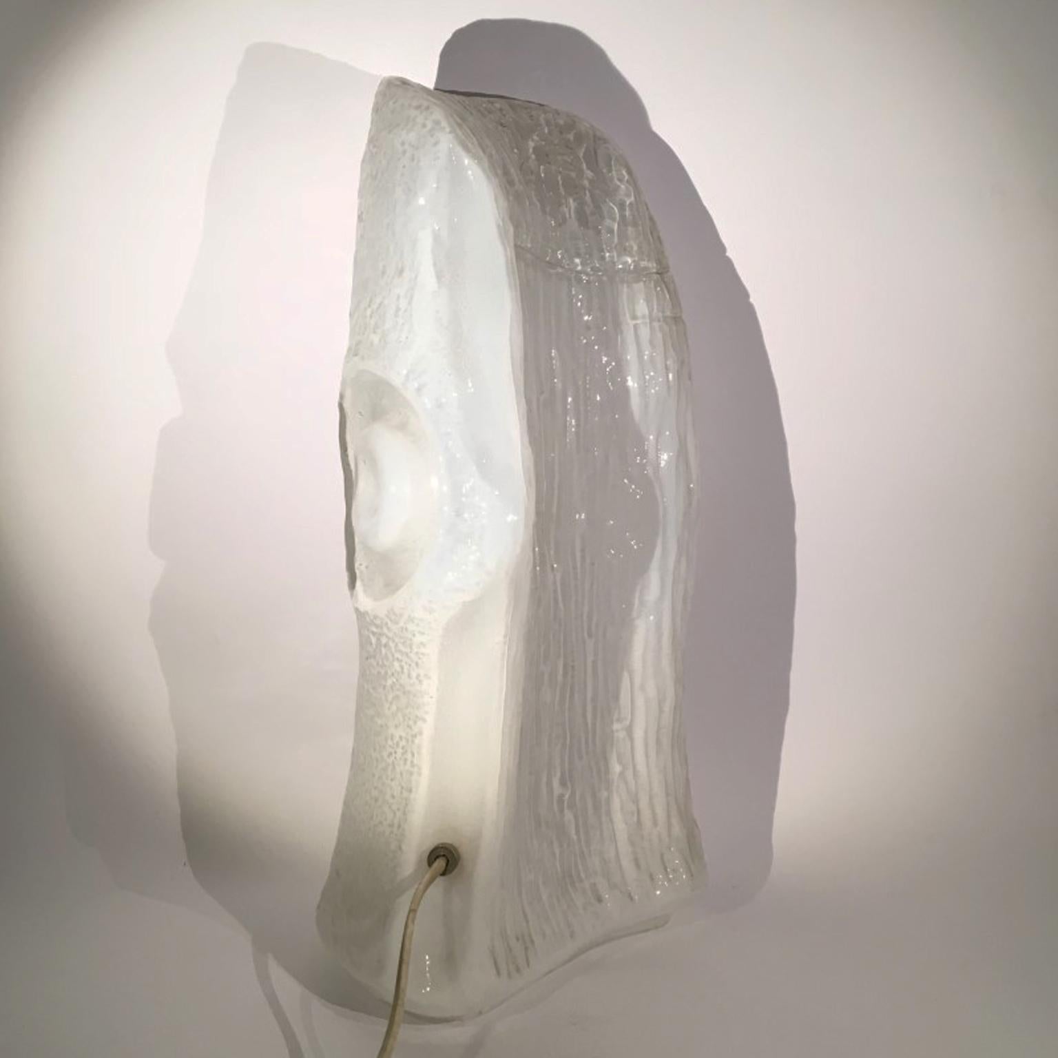 20th Century Italian Design White Blown Glass Table Lamp 3