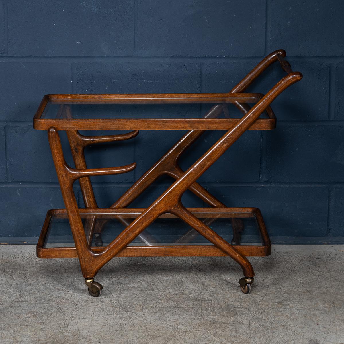 20th Century Italian Drinks Trolley Attributable To Cesare Lacca c.1960 In Good Condition For Sale In Royal Tunbridge Wells, Kent