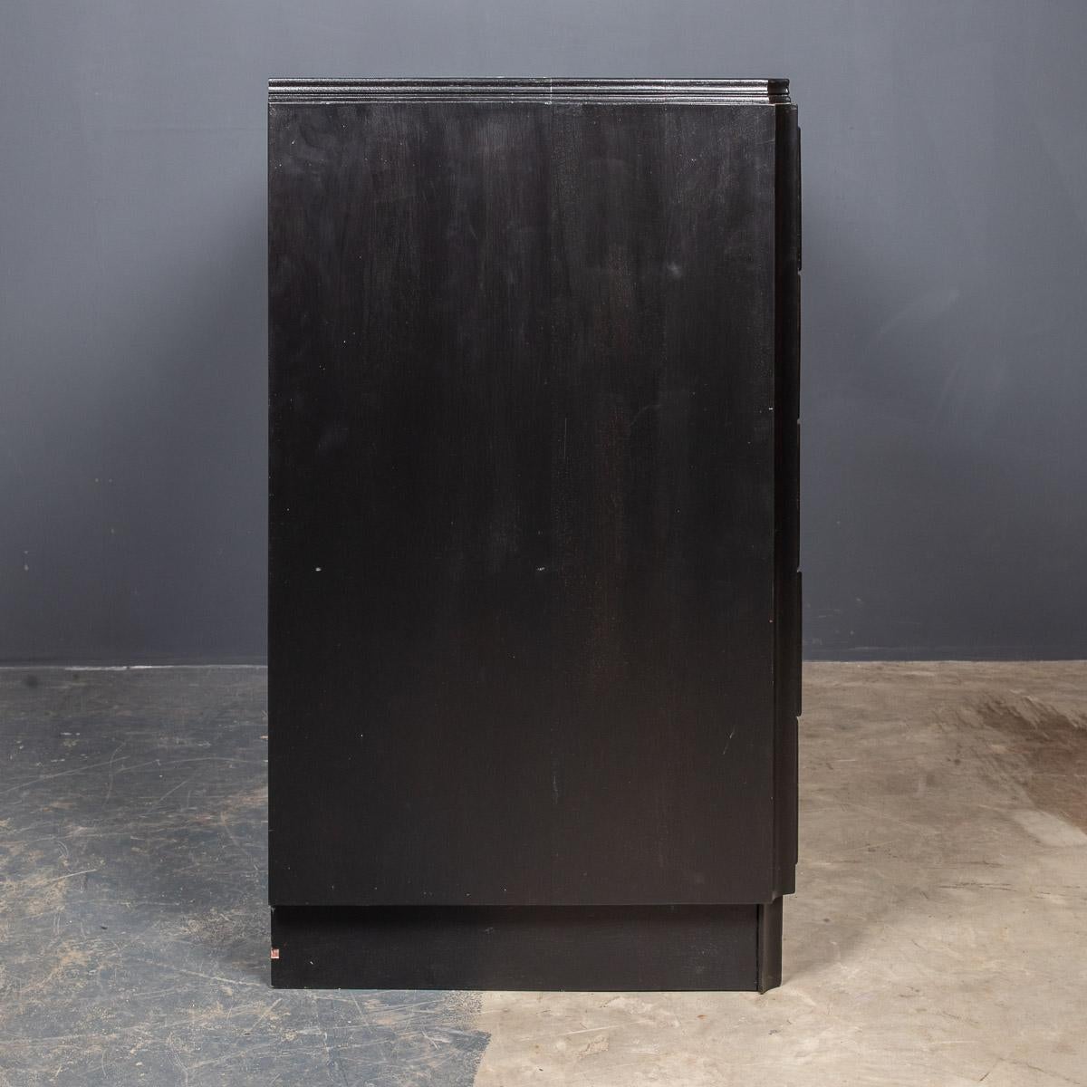20th Century Italian Ebonised Chest of Drawers with Display Top, C.1930 For Sale 2