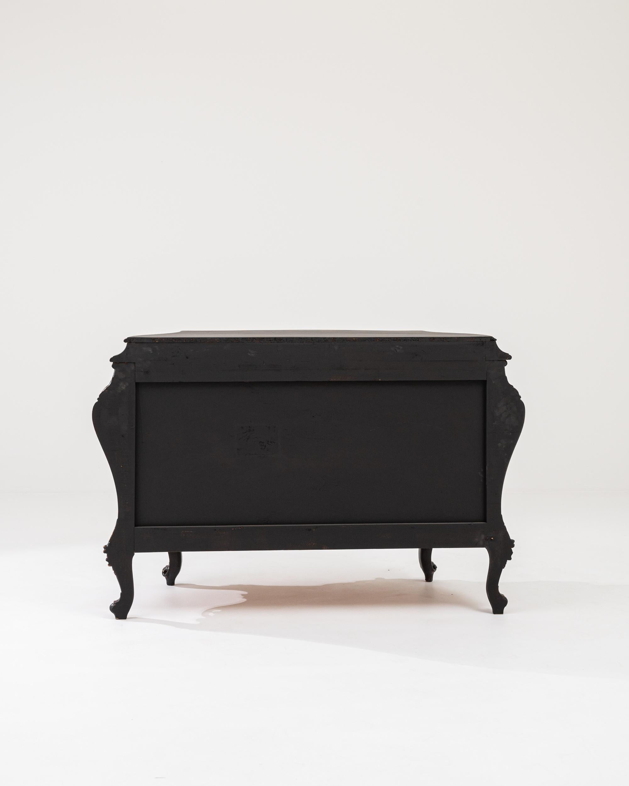20th Century Italian Ebonized Chest of Drawers For Sale 9