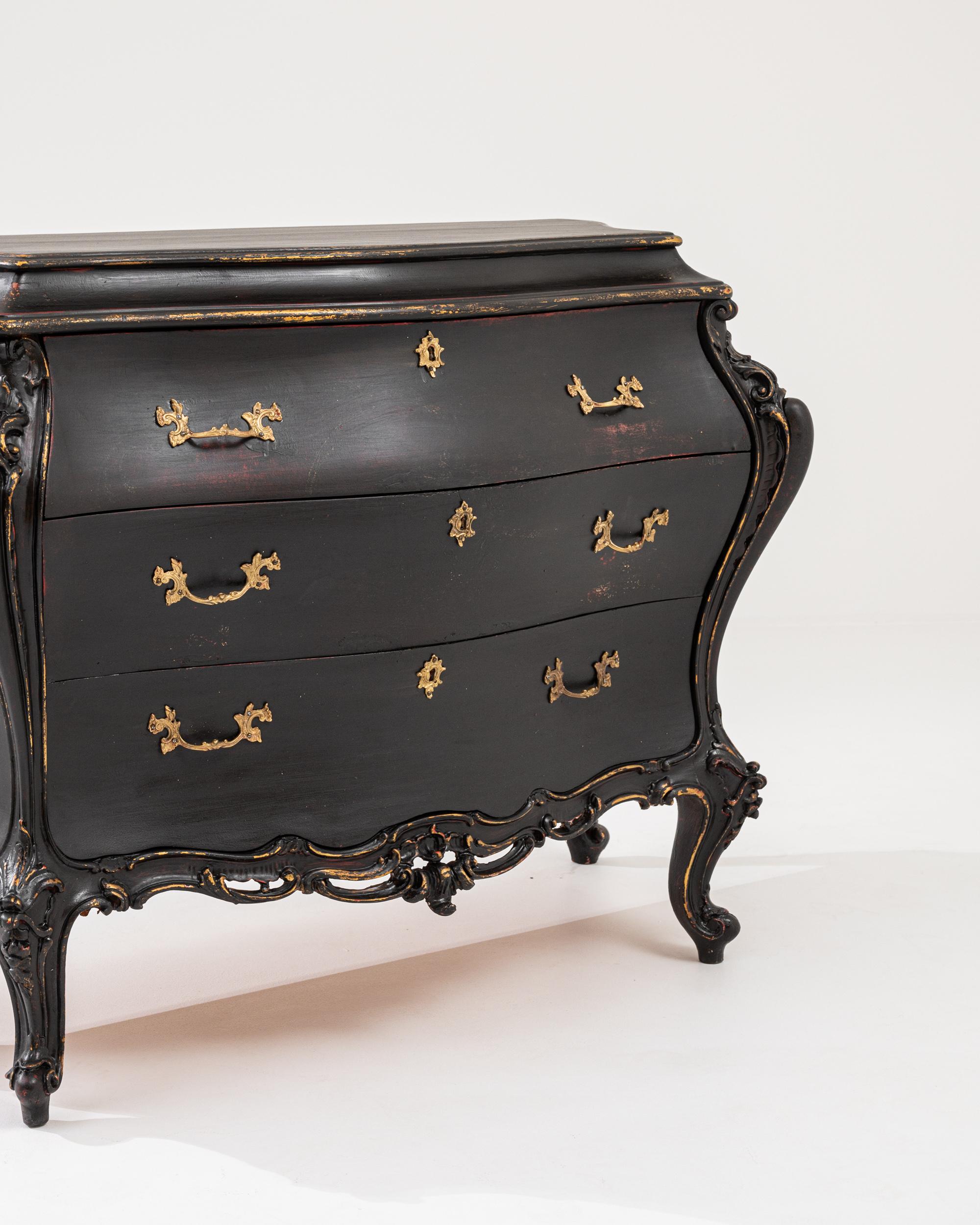 20th Century Italian Ebonized Chest of Drawers For Sale 3