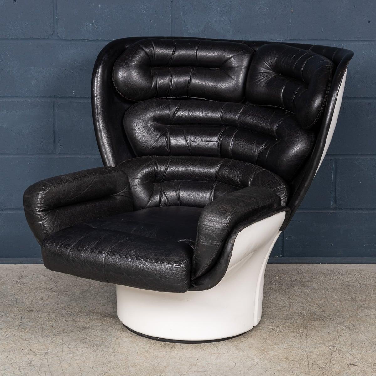 One of the most iconic design pieces of the 20th century, the Elda chair was designed by Joe Colombo in 1963. Utilising innovative manufacturing techniques, Colombo created this fibreglass and leather masterpiece. The white fibreglass shell is