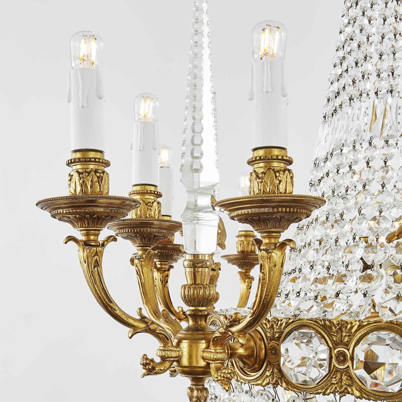 Napoli 20 Light 120V Chandelier in Etruscan Gold with Clear Radiance Crystal main image 1