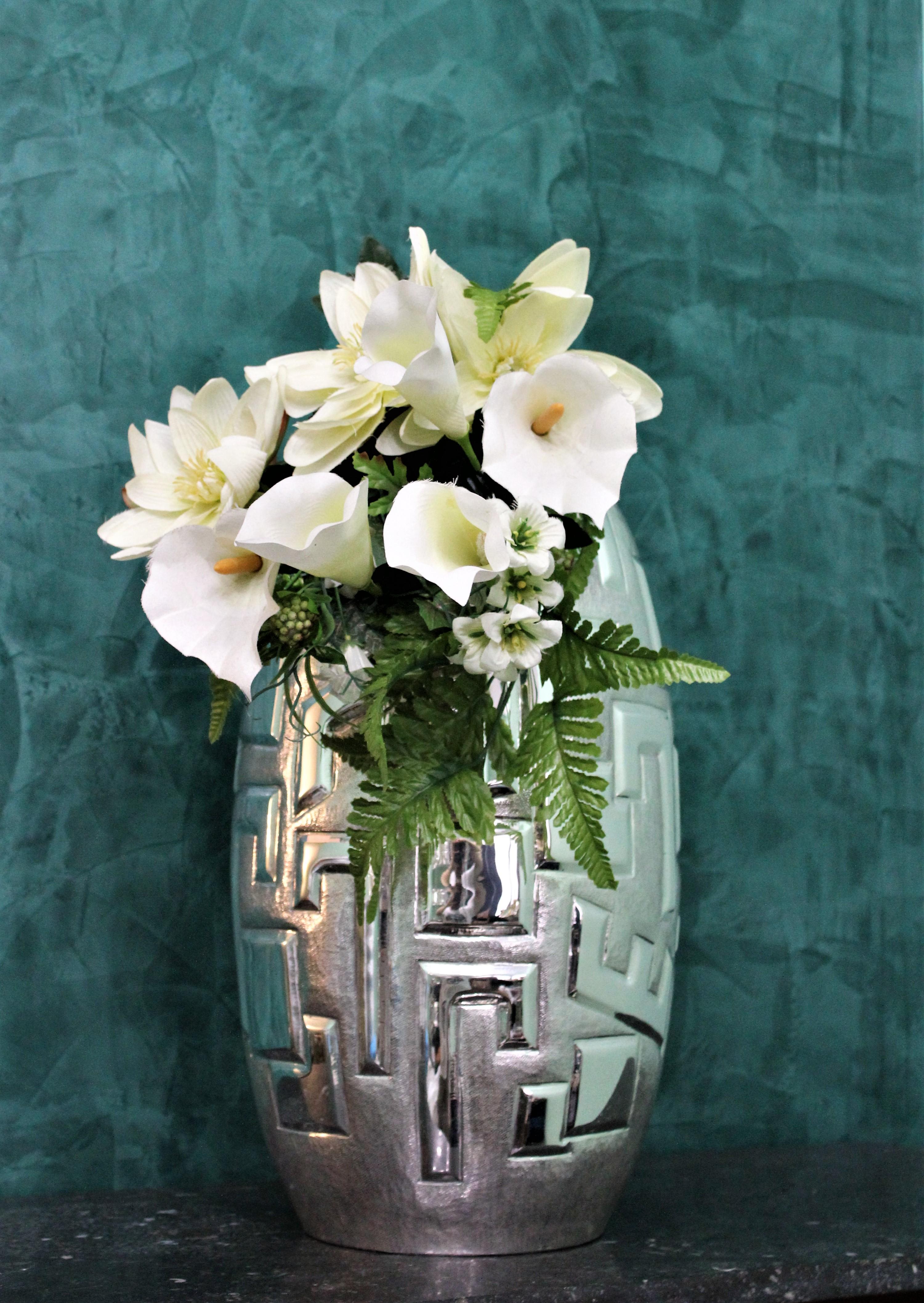 20th Century Italian Engraved Silver Futurist Flower Vase, 1930s For Sale 7