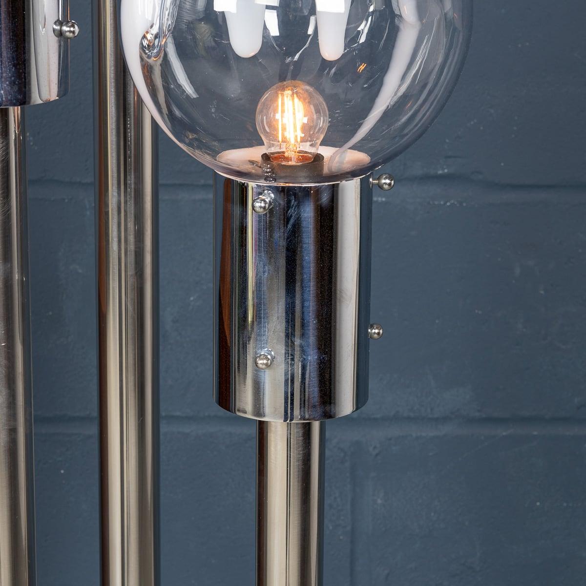 Lampadaire italien du 20e siècle attribué à Mazzega, fabriqué à Venise vers 1970 en vente 1