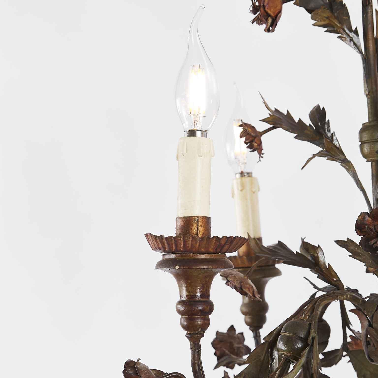 20th Century Italian Floral Green Painted Metal Chandelier Four-Light In Good Condition In Milano, MI