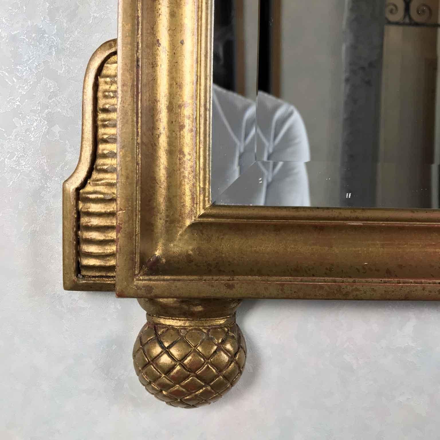 Biseauté Miroir doré italien de style Empire florentin du XXe siècle par Chelini en vente