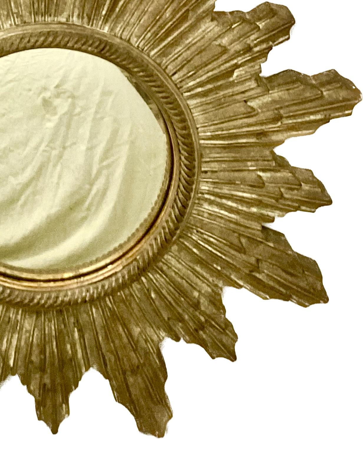 Neoclassical 20th Century Italian Florentine Sunburst Mirror For Sale