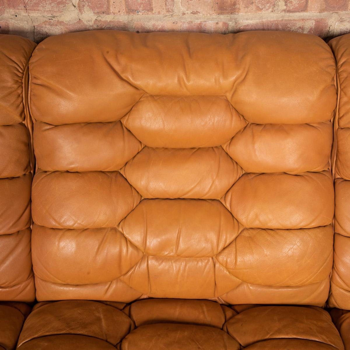 20th Century Italian Four Seater Leather Sofa Reclining Seats, c.1970 7