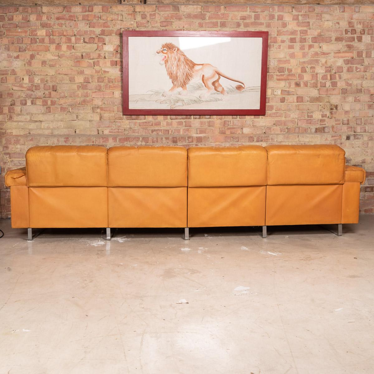 20th Century Italian Four Seater Leather Sofa Reclining Seats, c.1970 1