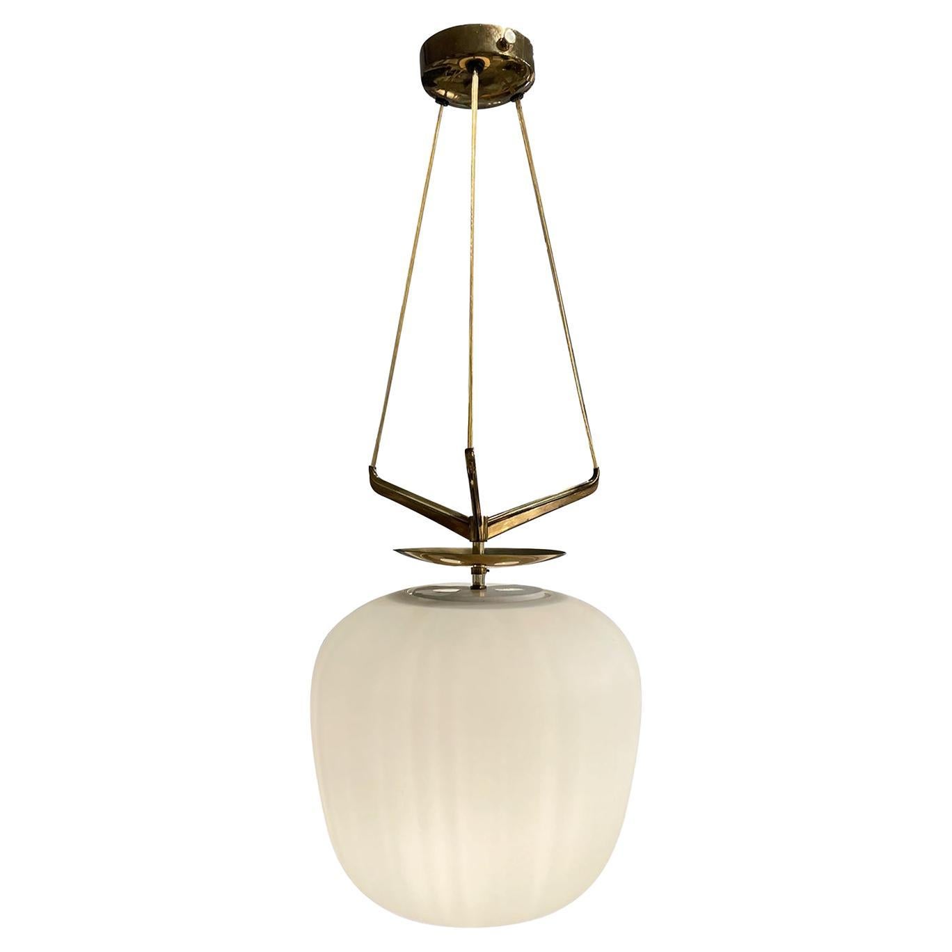 20th Century Italian Frosted Opaline Glass Suspension Chandelier by Stilnovo For Sale