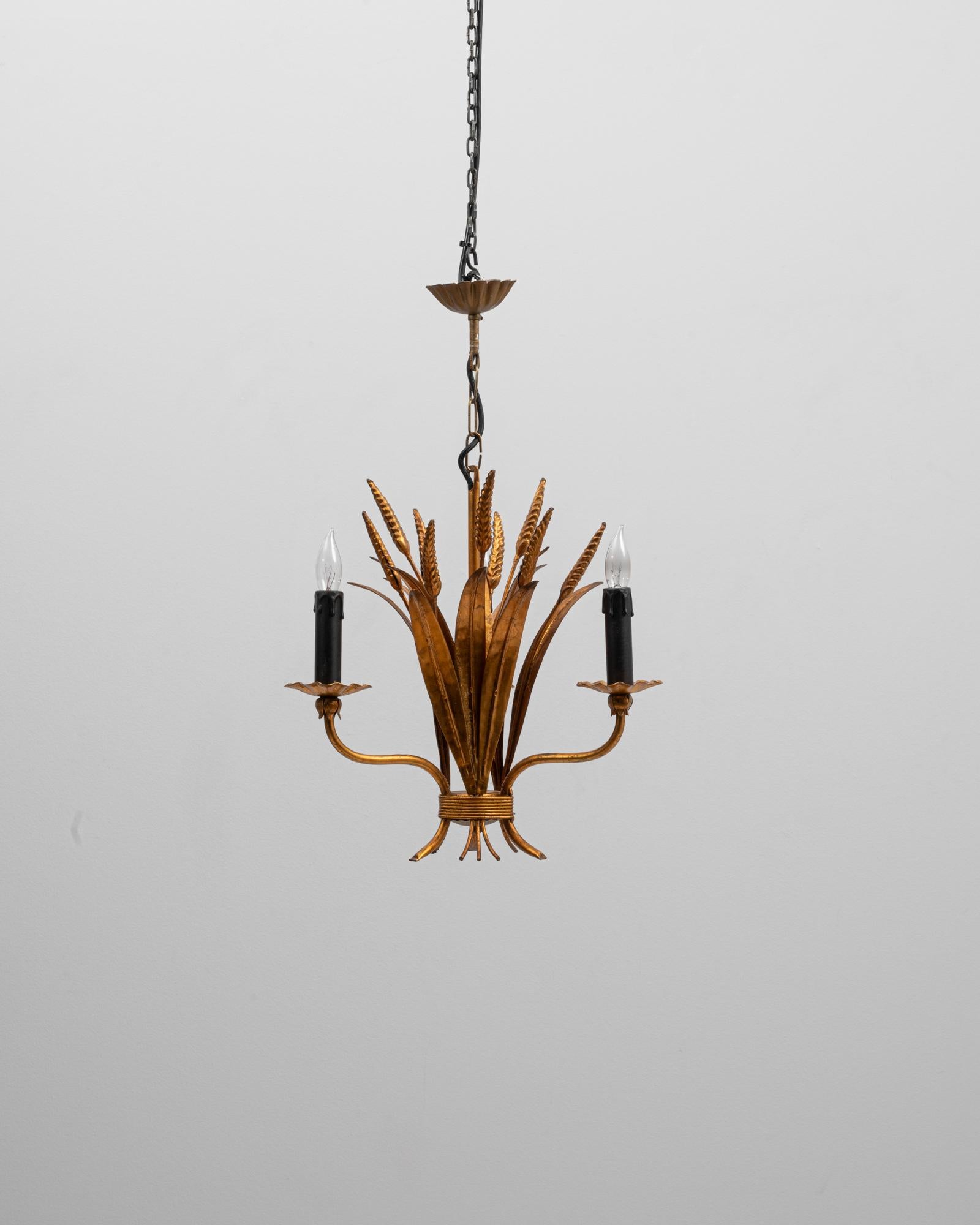 Lampadario a covoni di grano in tole Florentine dorate del XX secolo di Hans Kögl in vendita 5