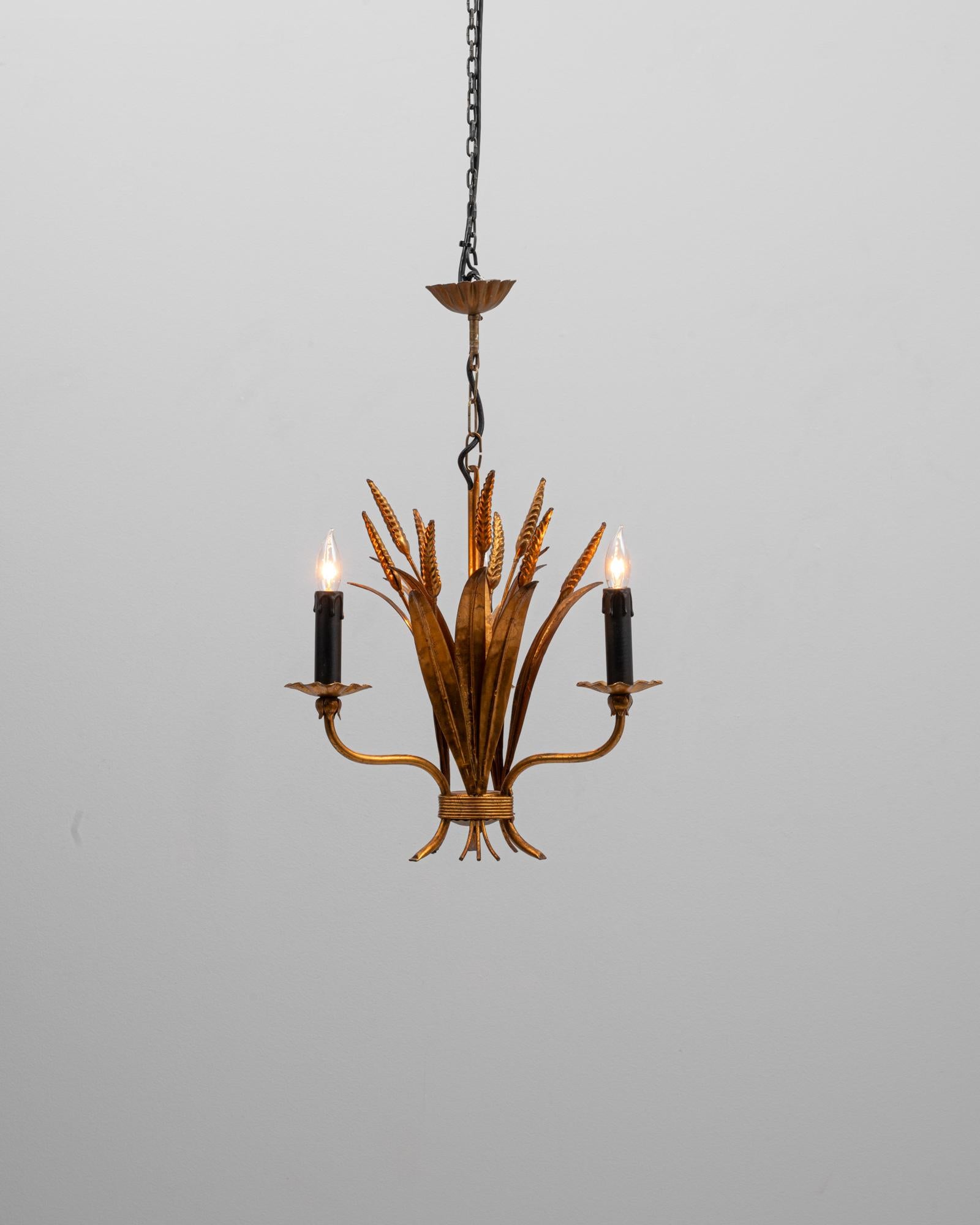 Lampadario a covoni di grano in tole Florentine dorate del XX secolo di Hans Kögl in vendita 6