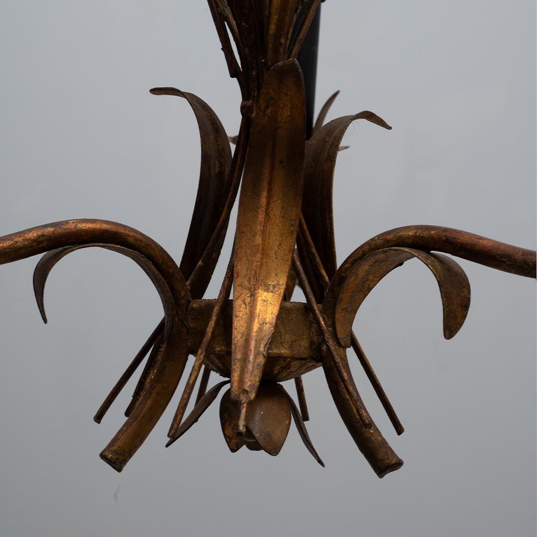 Lampadario a covoni di grano in tole Florentine dorate del XX secolo di Hans Kögl in vendita 3