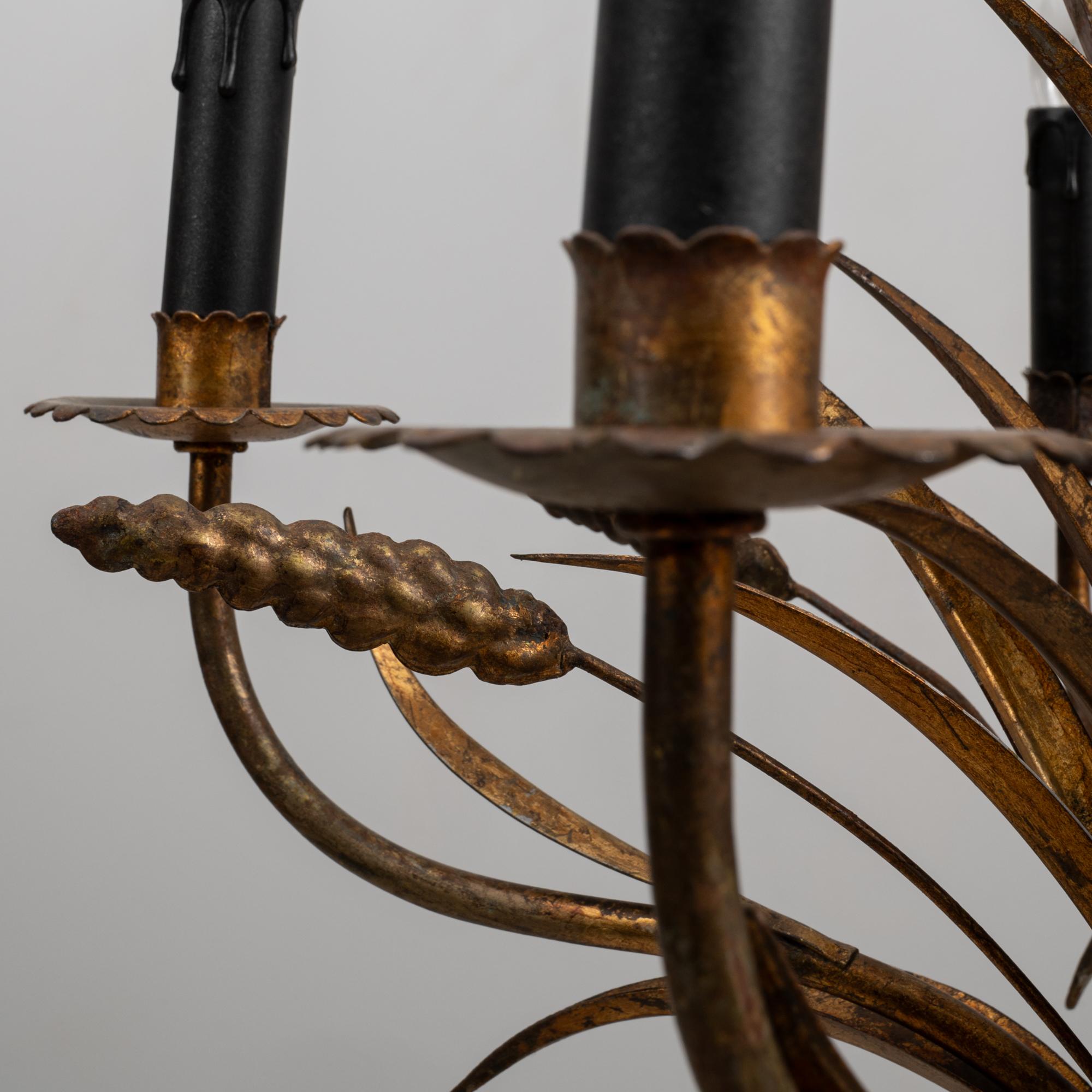 Lampadario a covoni di grano in tole Florentine dorate del XX secolo di Hans Kögl in vendita 4