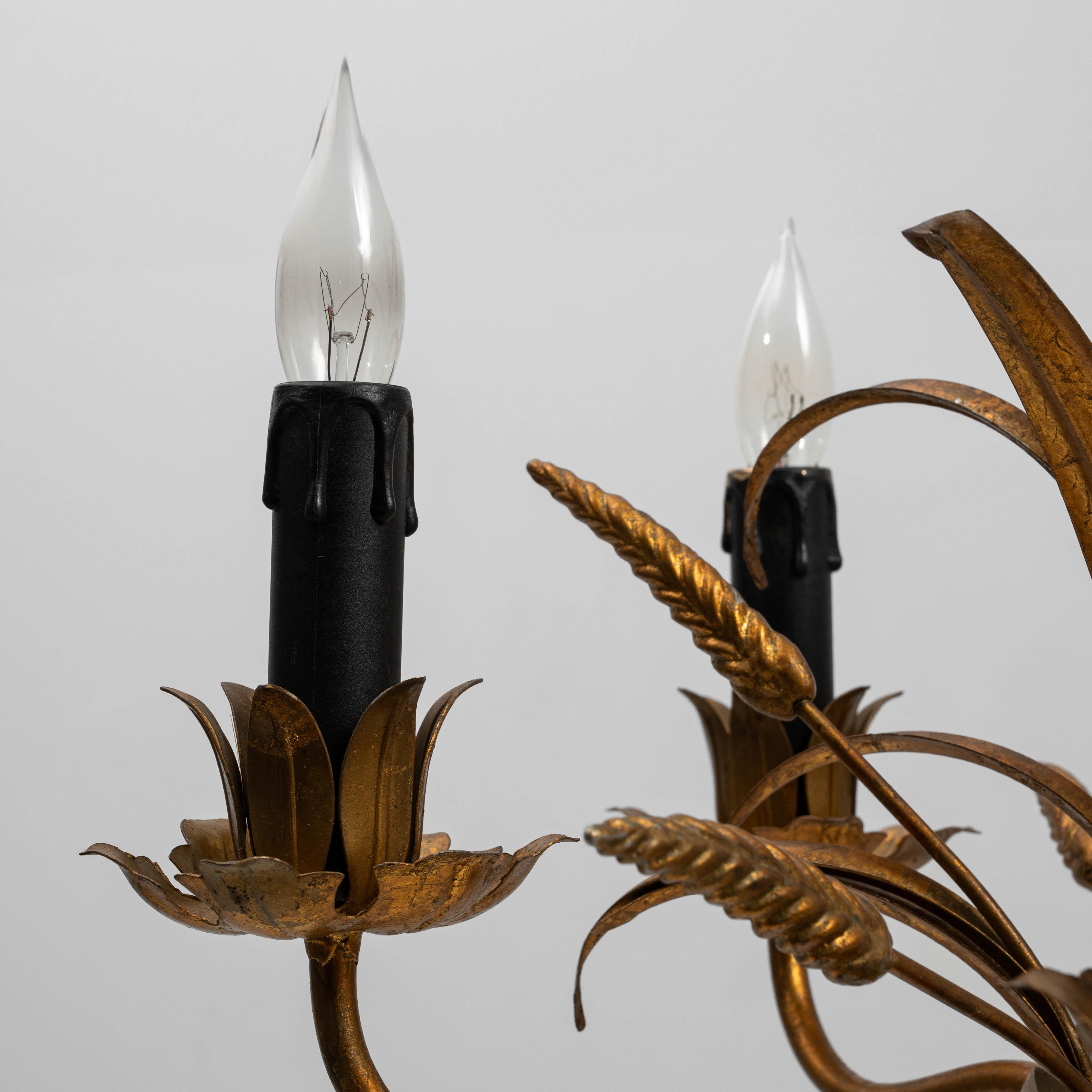 Lampadario a covoni di grano in metallo dorato del XX secolo in vendita 6