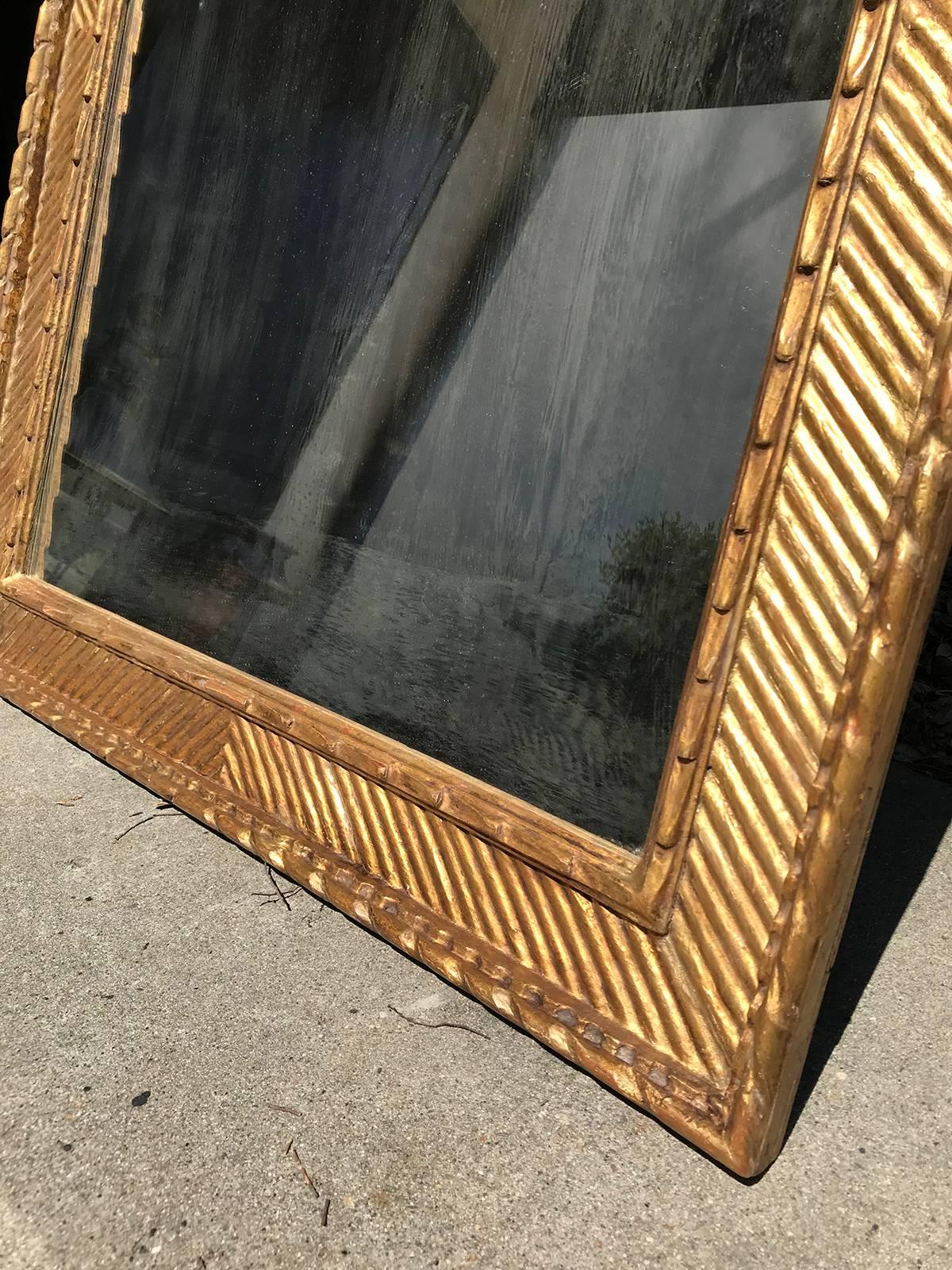 20th Century Italian Giltwood Mirror, Beautiful Detail 1