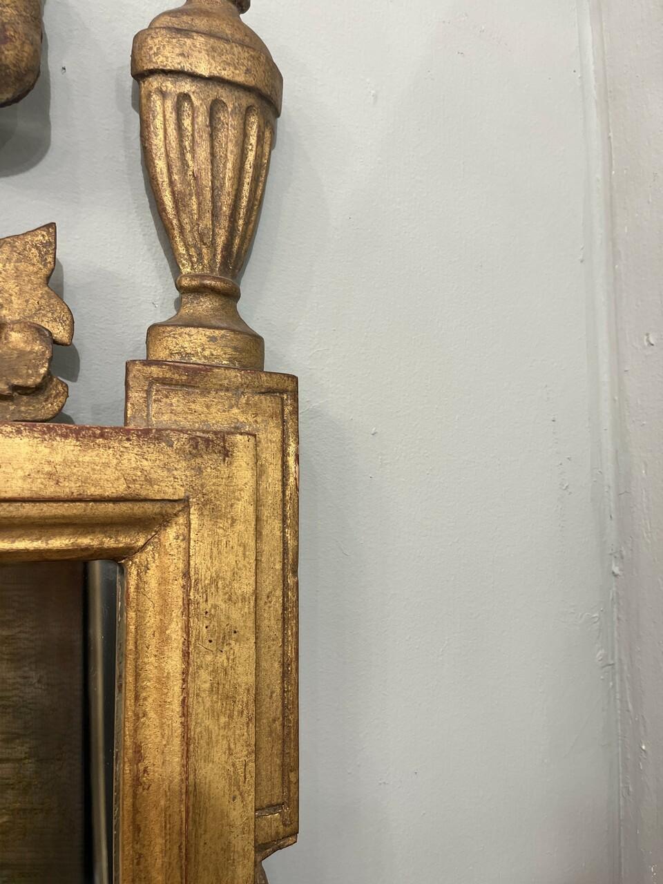 Italienischer Giltwood-Pier-Spiegel des 20. (Handgeschnitzt) im Angebot