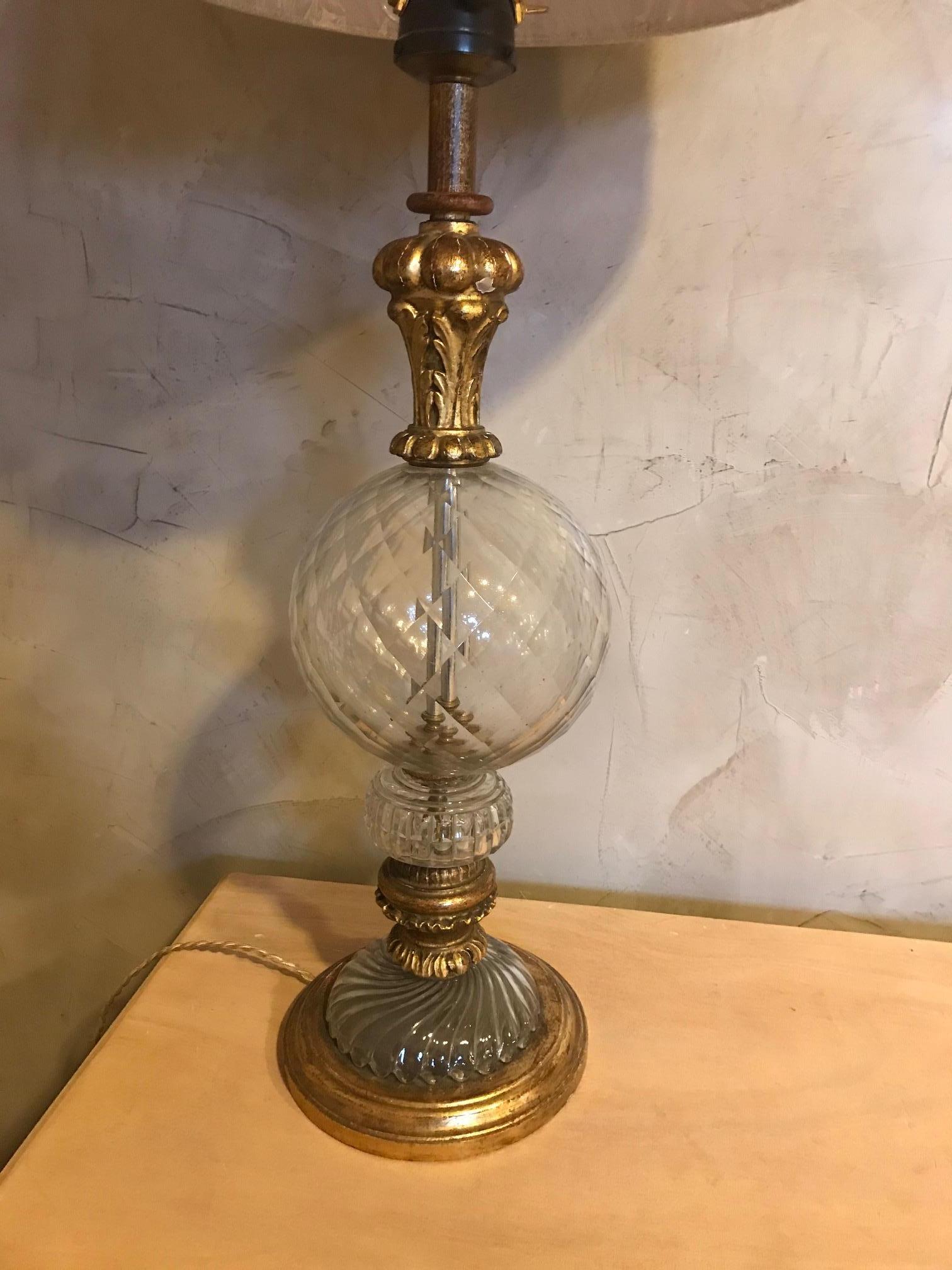 20th Century Italian Glass and Golden Wood Table Lamp, 1920s In Good Condition In LEGNY, FR